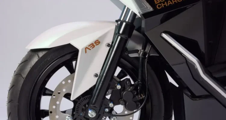Sistem ABS dan Traction Control Motor yang Semakin Canggih